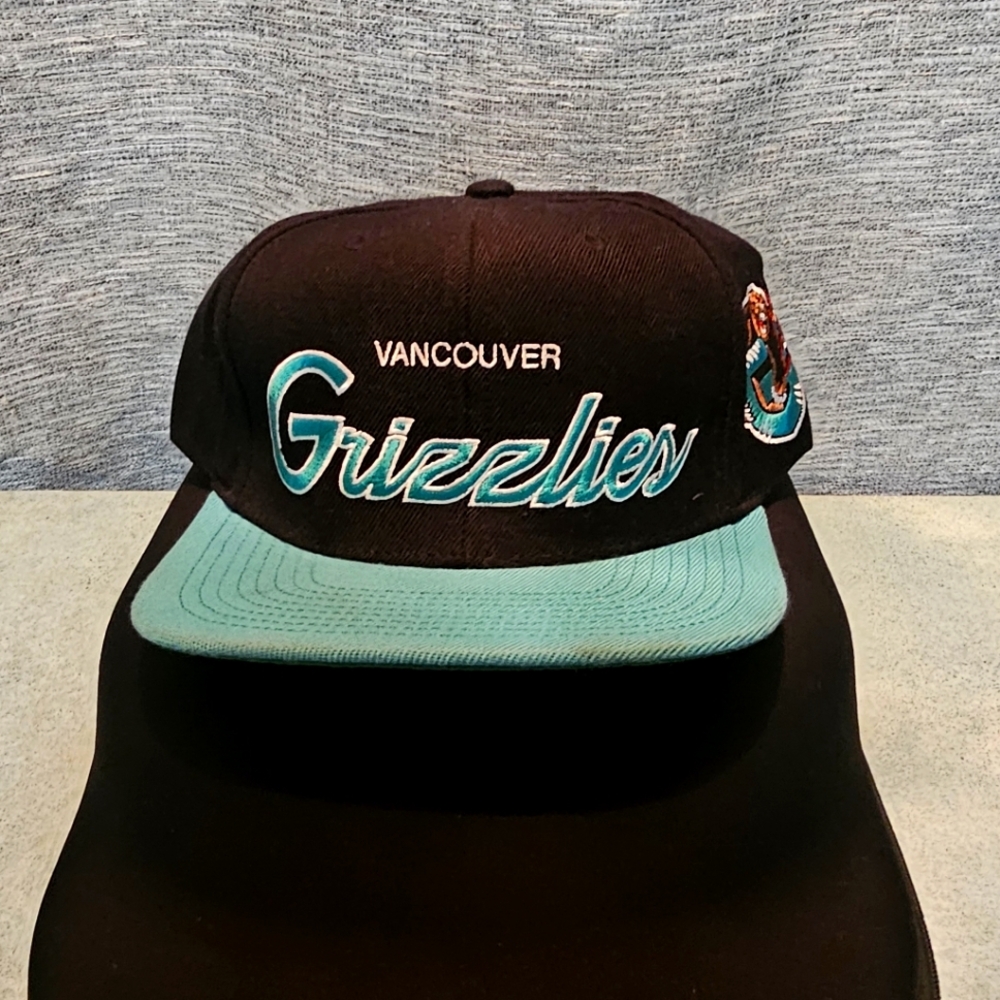 Black Vancouver Grizzlies Hardwood Classics Mvp Team Script 2.0 Snapback Hat,